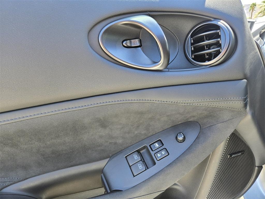 new 2025 Nissan Z car