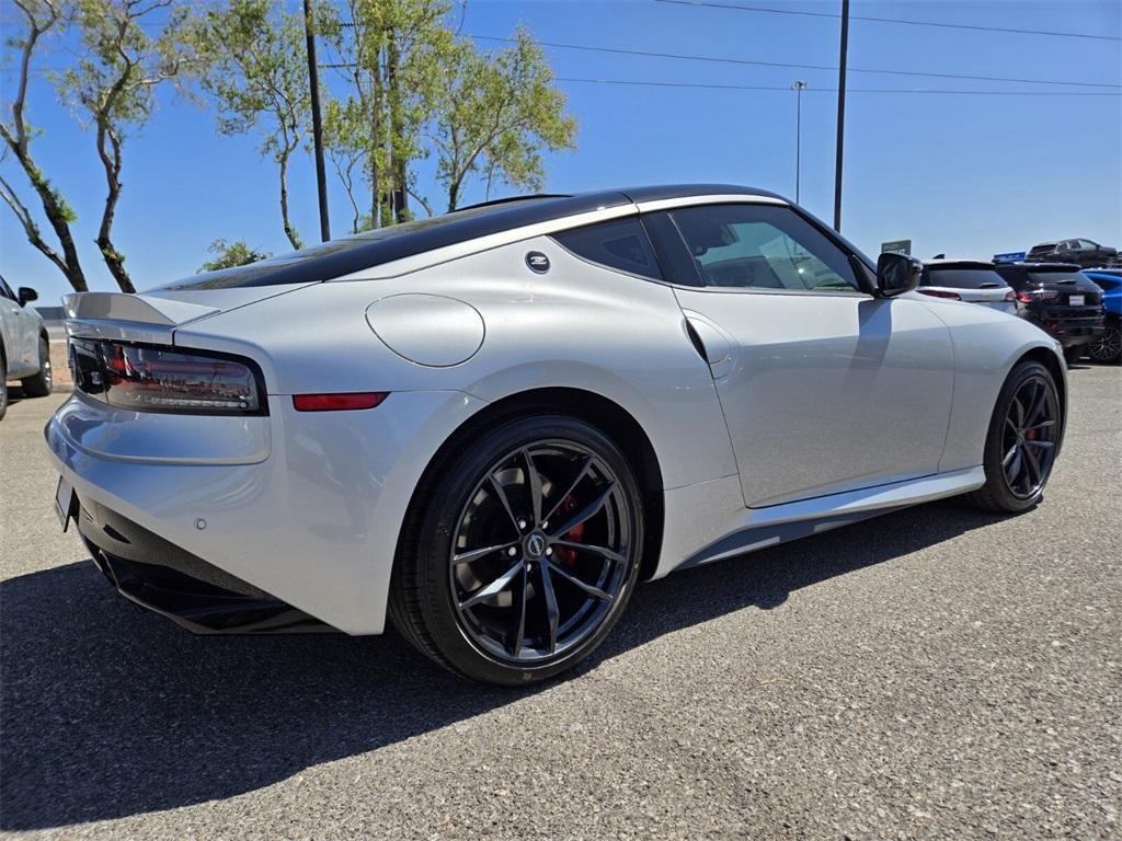 new 2025 Nissan Z car