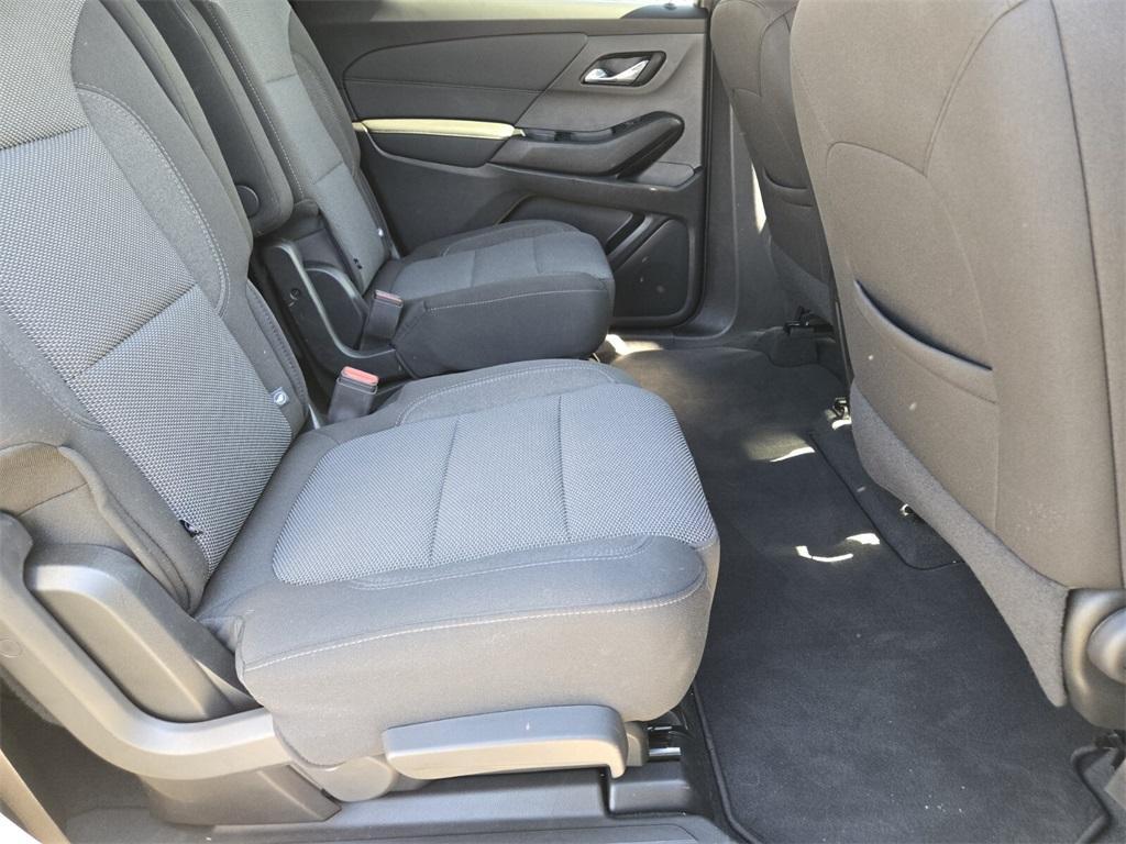used 2023 Chevrolet Traverse car, priced at $34,984