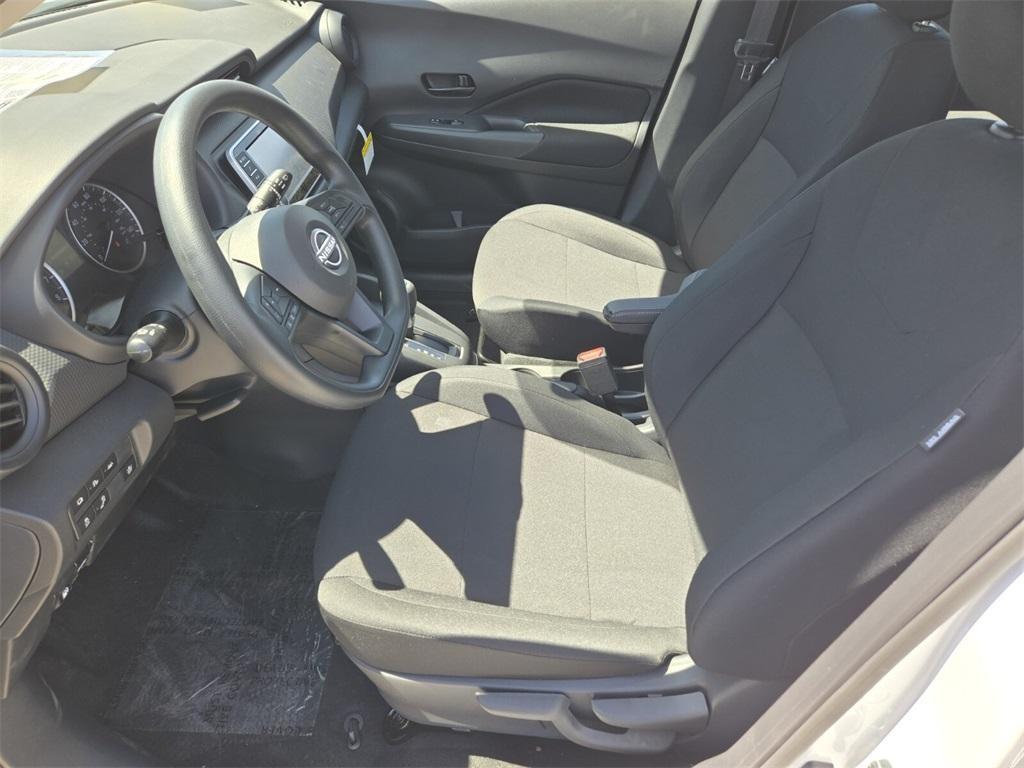 new 2025 Nissan Kicks Play car, priced at $23,286