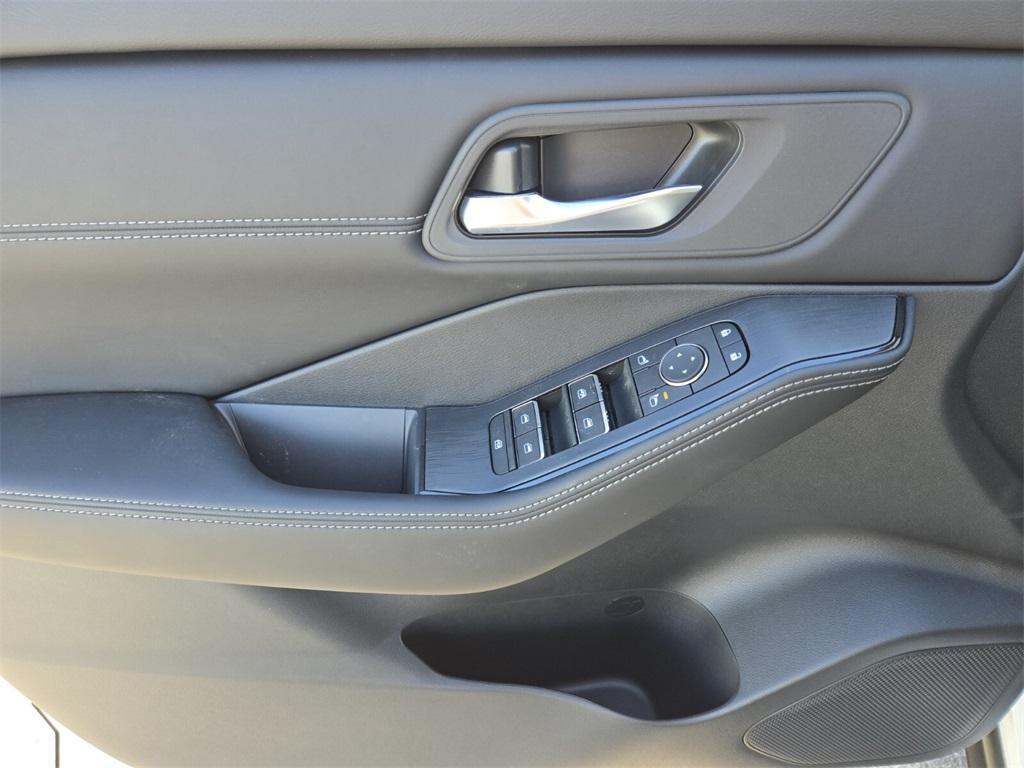 new 2025 Nissan Rogue car, priced at $36,780