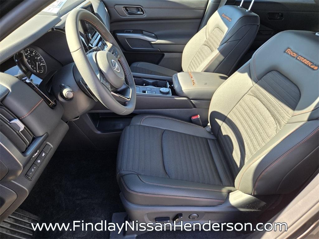 new 2025 Nissan Pathfinder car, priced at $41,620