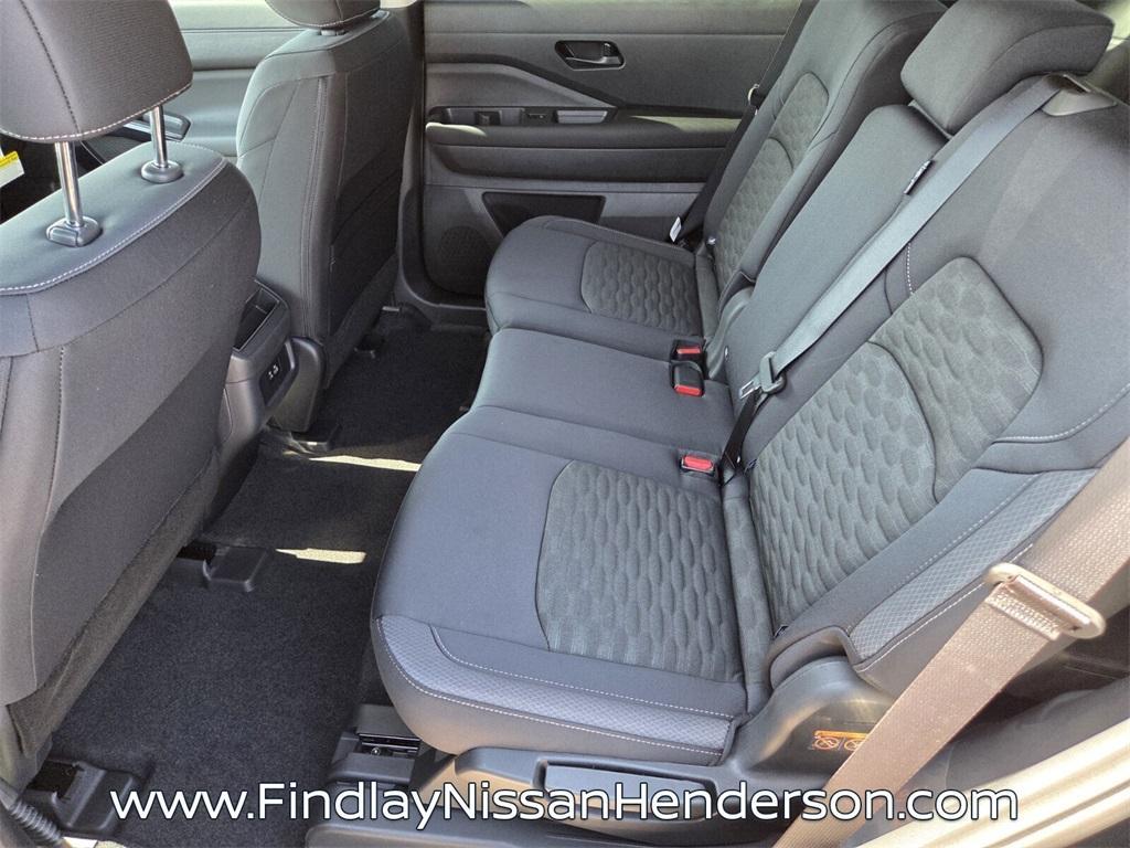new 2025 Nissan Pathfinder car, priced at $31,536