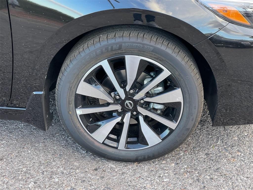 new 2025 Nissan Sentra car, priced at $25,068
