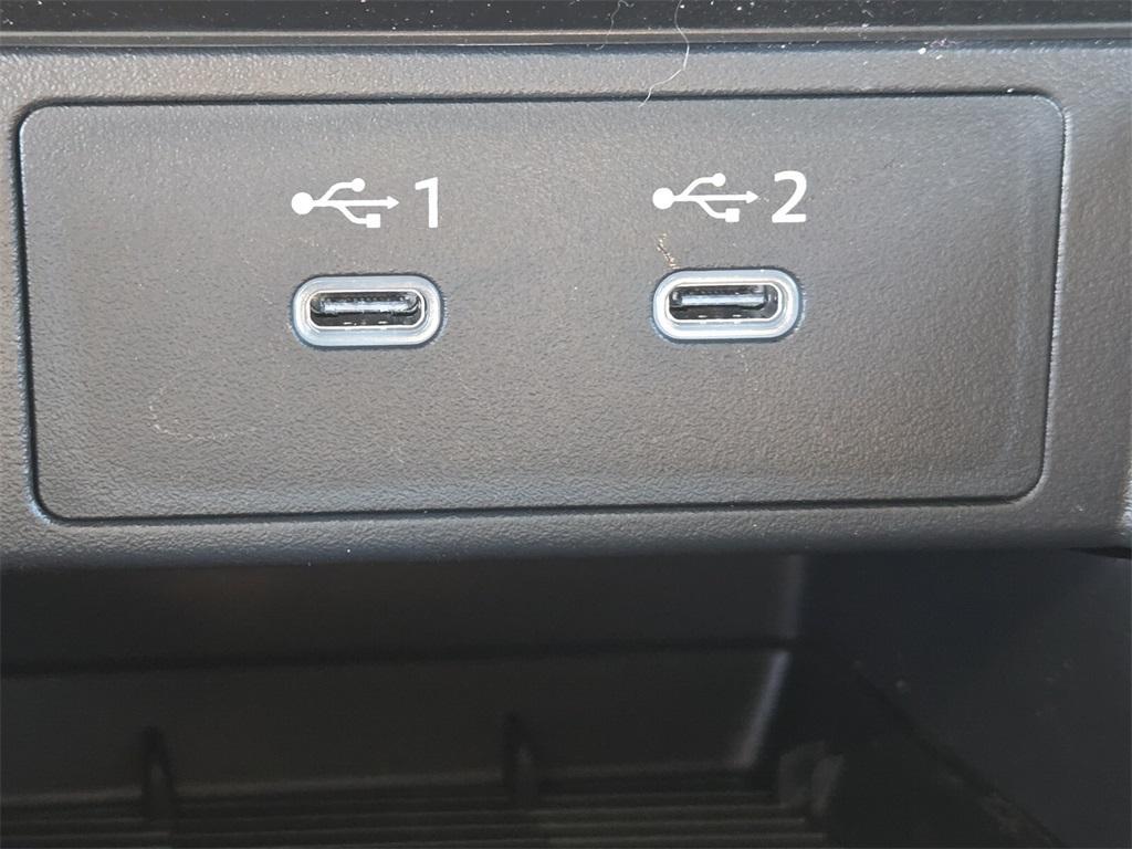 new 2025 Nissan Kicks car, priced at $28,603