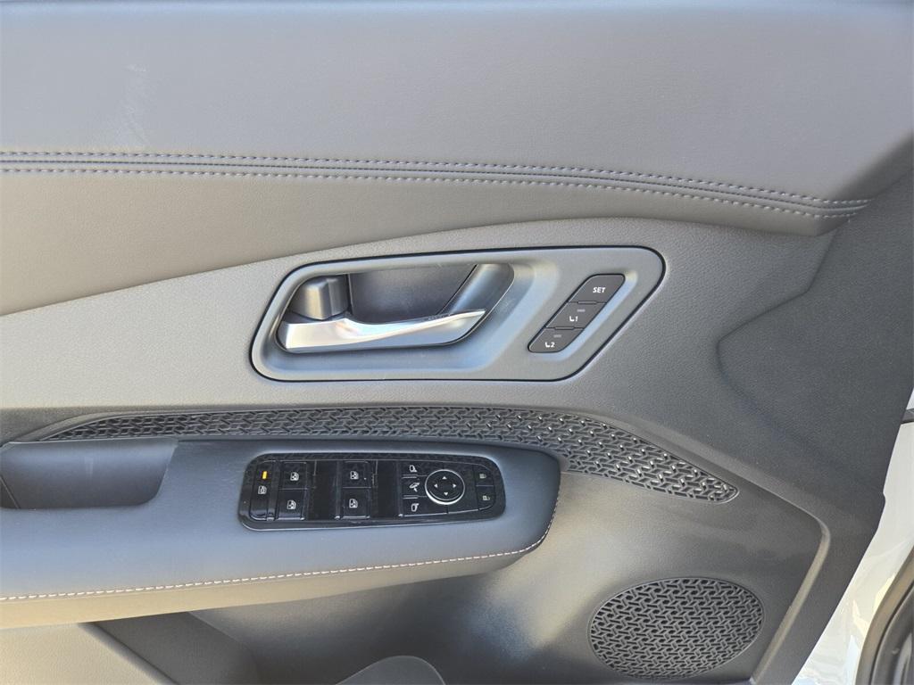 new 2025 Nissan ARIYA car, priced at $41,557