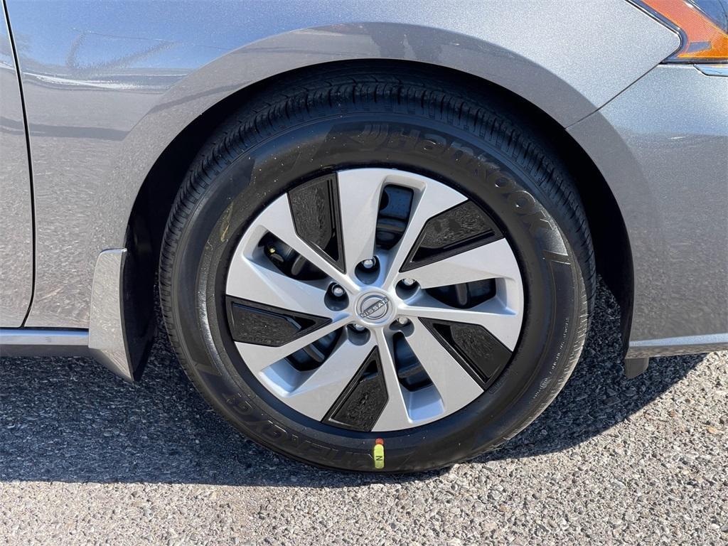 new 2025 Nissan Altima car, priced at $26,836
