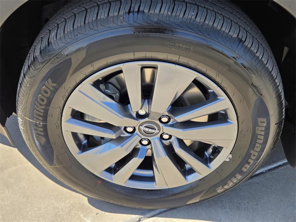 new 2025 Nissan Pathfinder car, priced at $36,615