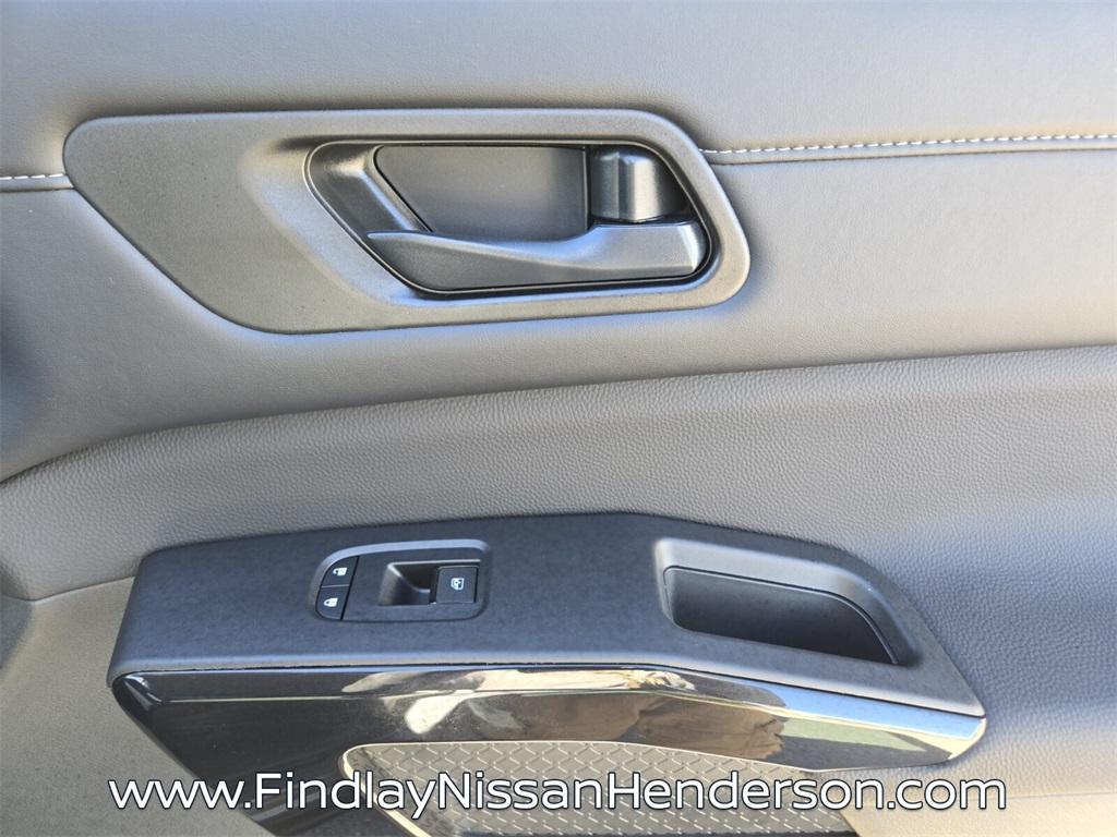 used 2025 Nissan Pathfinder car, priced at $32,984