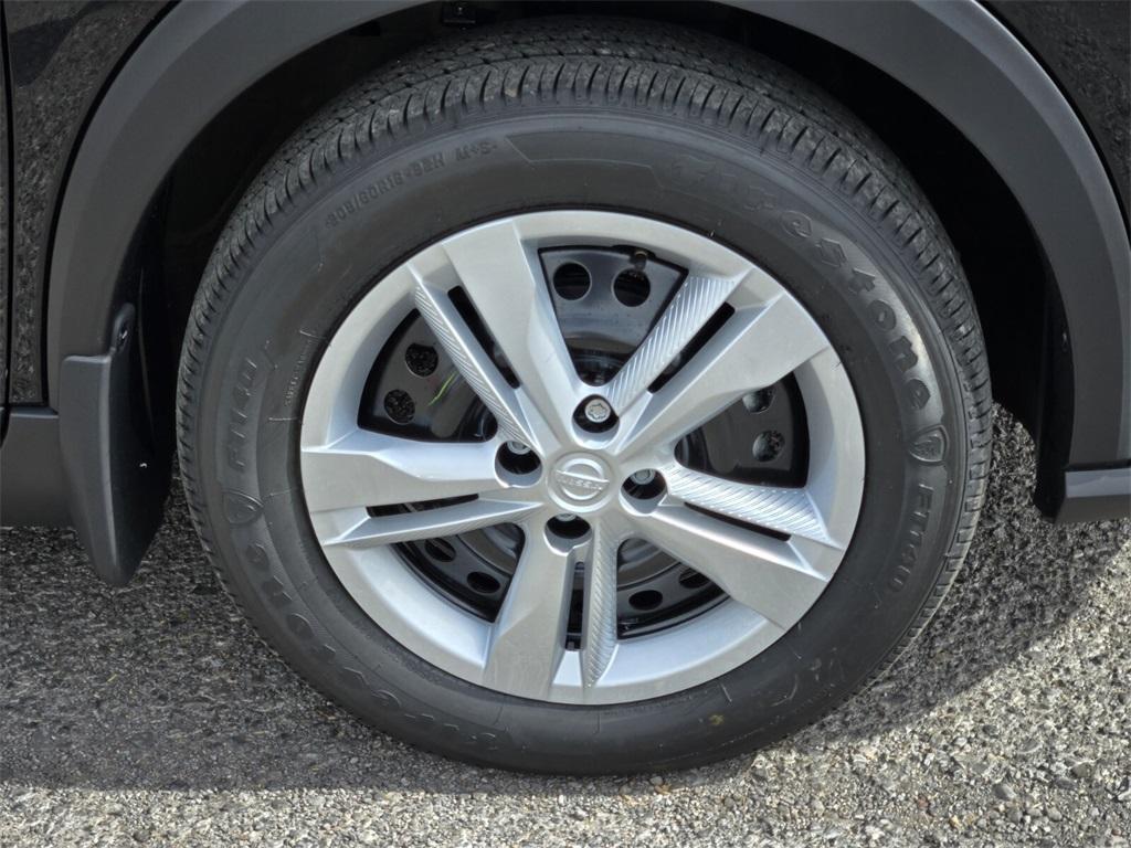 new 2025 Nissan Kicks car, priced at $23,286