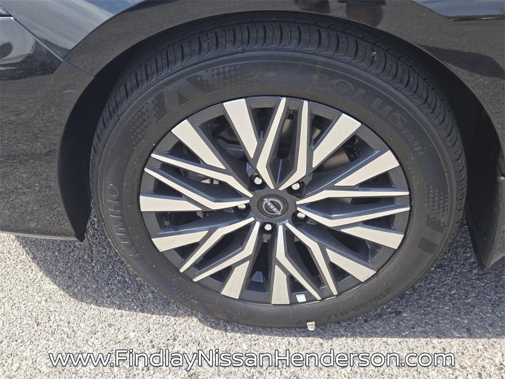 new 2025 Nissan Altima car, priced at $27,297