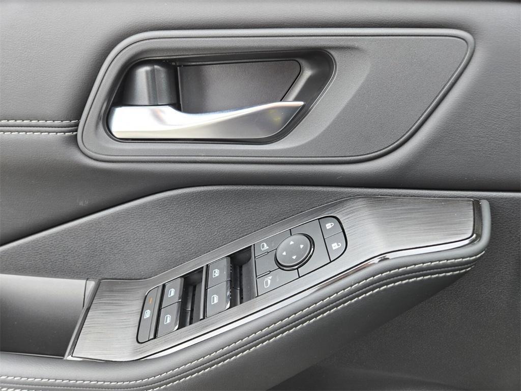 new 2025 Nissan Rogue car, priced at $32,637