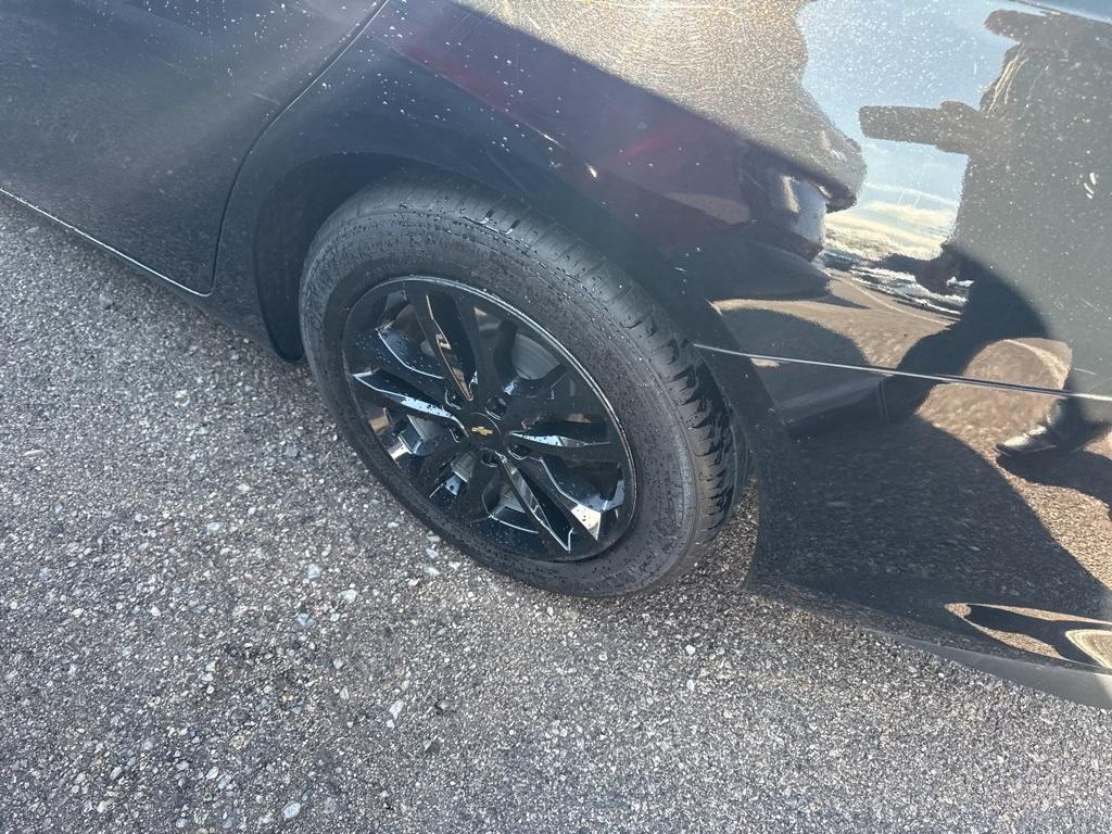 used 2017 Chevrolet Malibu car, priced at $15,984