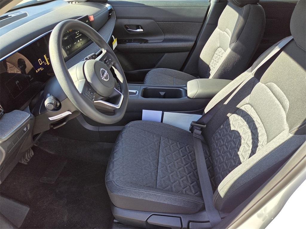 new 2025 Nissan Kicks car, priced at $25,527