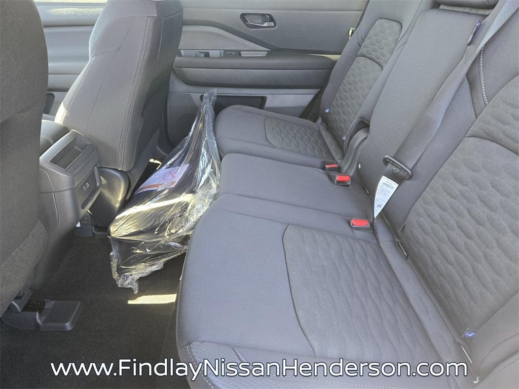 new 2025 Nissan Pathfinder car, priced at $31,650