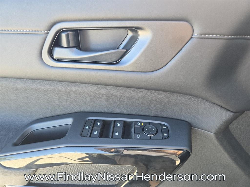 new 2025 Nissan Pathfinder car, priced at $31,650