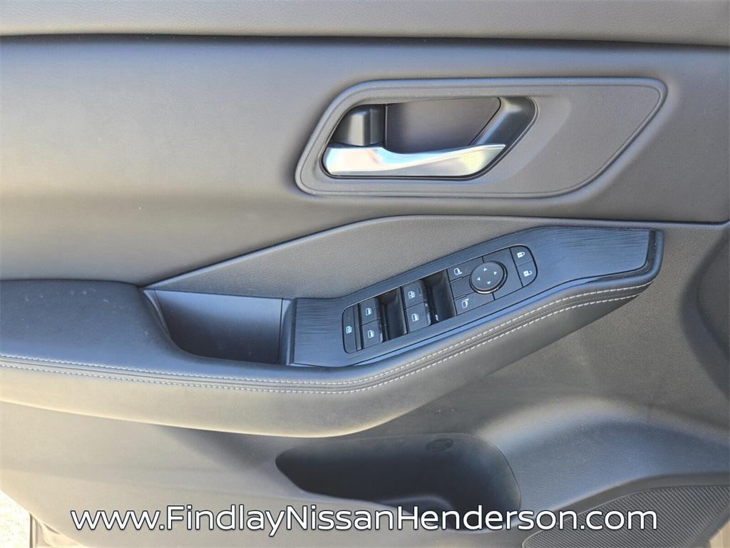 used 2024 Nissan Rogue car, priced at $24,984