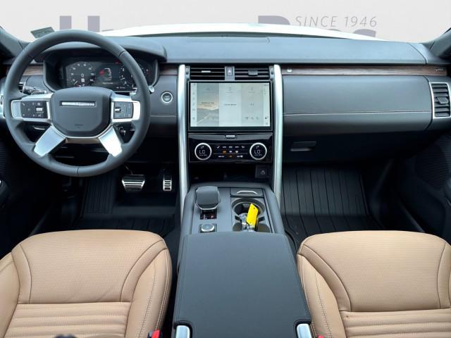 new 2025 Land Rover Discovery car, priced at $76,668