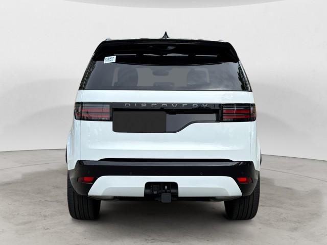 new 2025 Land Rover Discovery car, priced at $76,668