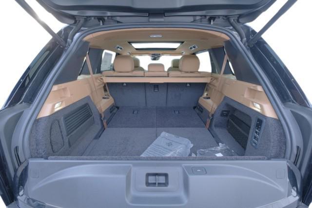 new 2025 Land Rover Range Rover car, priced at $157,390