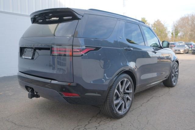 new 2025 Land Rover Discovery car, priced at $86,118