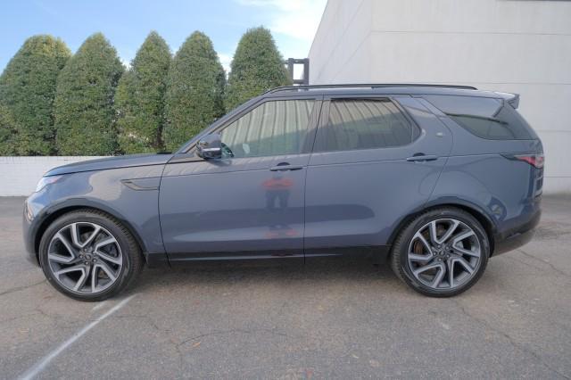 new 2025 Land Rover Discovery car, priced at $86,118