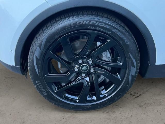 used 2024 Land Rover Discovery car, priced at $55,995