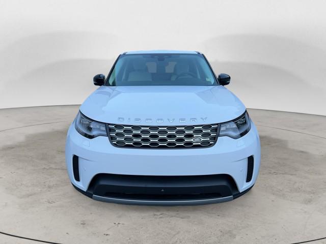 used 2024 Land Rover Discovery car, priced at $55,995