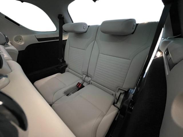 used 2024 Land Rover Discovery car, priced at $55,995