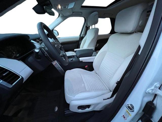 used 2024 Land Rover Discovery car, priced at $52,995