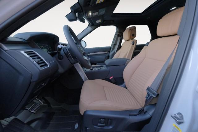 new 2025 Land Rover Discovery car, priced at $80,525