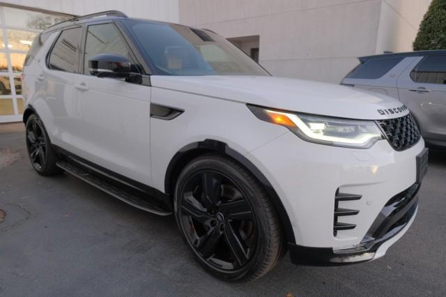 new 2025 Land Rover Discovery car, priced at $80,525