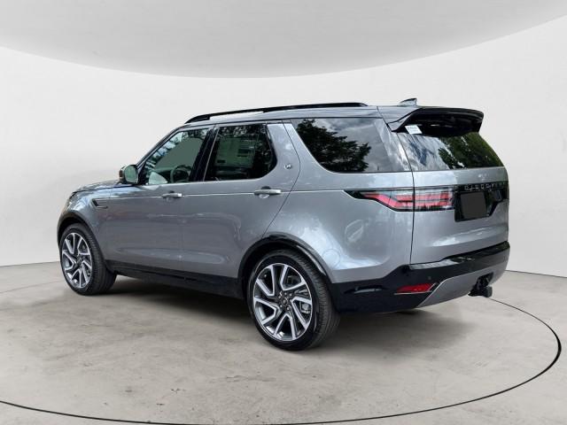 new 2025 Land Rover Discovery car, priced at $79,318