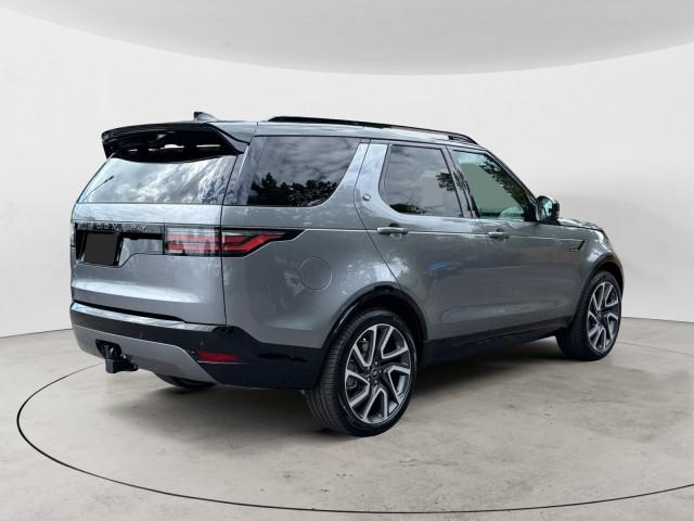 new 2025 Land Rover Discovery car, priced at $79,318