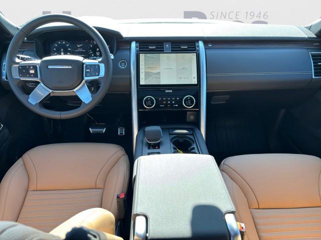 new 2025 Land Rover Discovery car, priced at $85,164