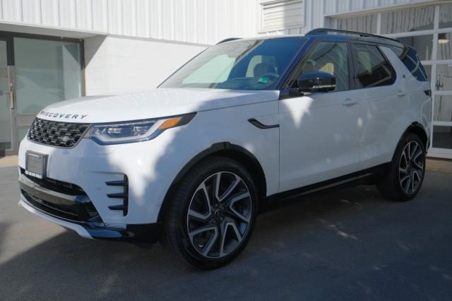 new 2025 Land Rover Discovery car, priced at $85,164