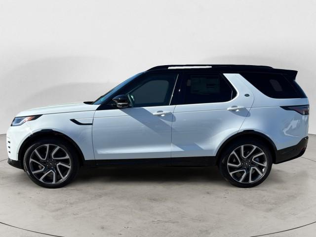new 2025 Land Rover Discovery car, priced at $85,164