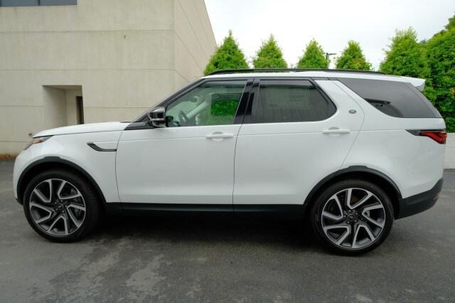 new 2024 Land Rover Discovery car, priced at $69,808