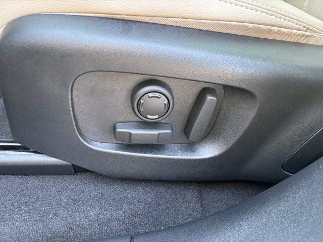 used 2021 Land Rover Range Rover Velar car, priced at $46,995