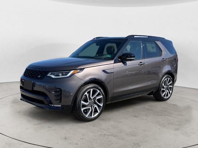 new 2025 Land Rover Discovery car, priced at $85,068