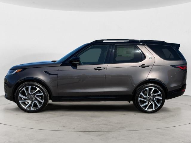 new 2025 Land Rover Discovery car, priced at $85,068