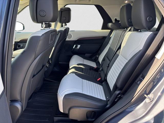 new 2025 Land Rover Discovery car, priced at $77,468