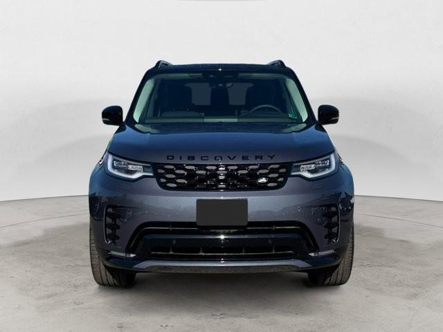 new 2025 Land Rover Discovery car, priced at $77,468
