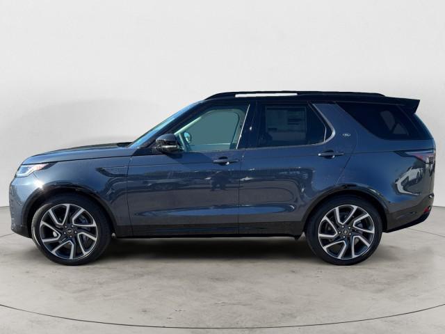 new 2025 Land Rover Discovery car, priced at $77,468