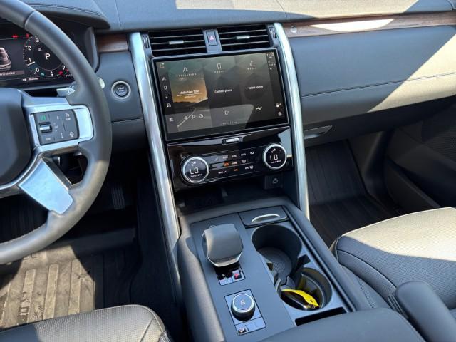 used 2024 Land Rover Discovery car, priced at $58,995