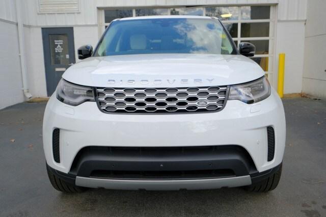 new 2024 Land Rover Discovery car, priced at $68,608