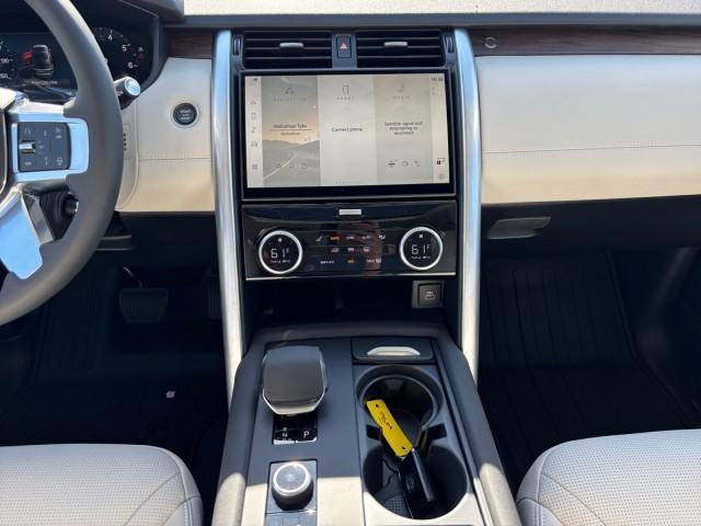 new 2025 Land Rover Discovery car, priced at $71,268