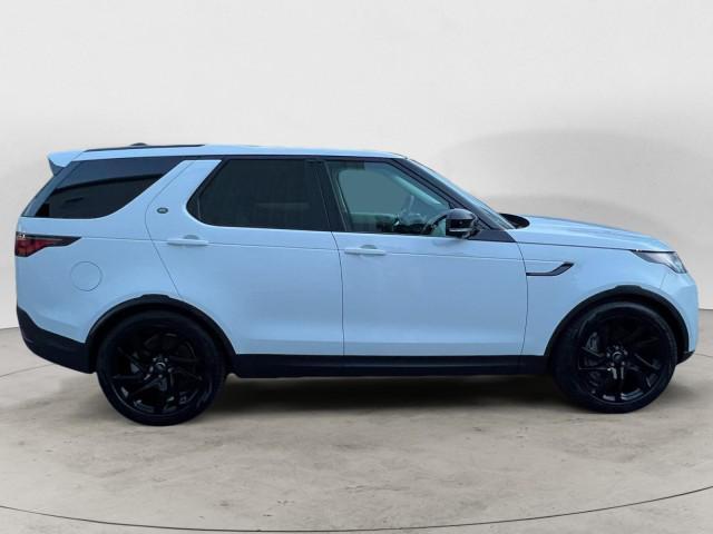 used 2024 Land Rover Discovery car, priced at $57,995