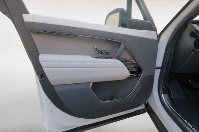 new 2025 Land Rover Range Rover Sport car, priced at $96,580