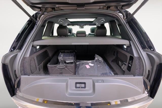 new 2025 Land Rover Range Rover car, priced at $153,500